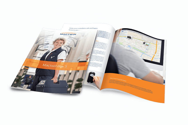 Brochure MactwinBox Mockup copy